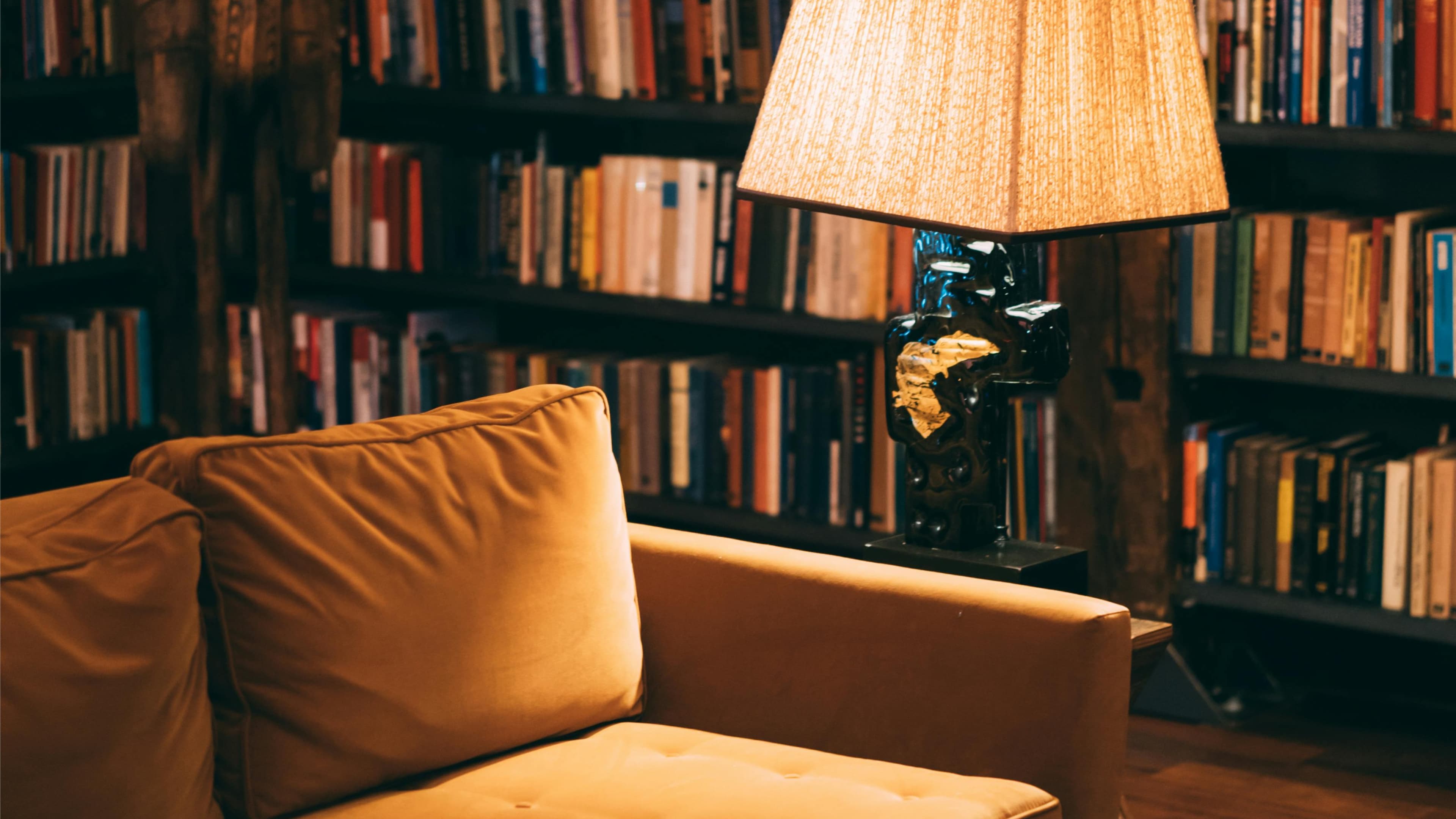 Silent book club